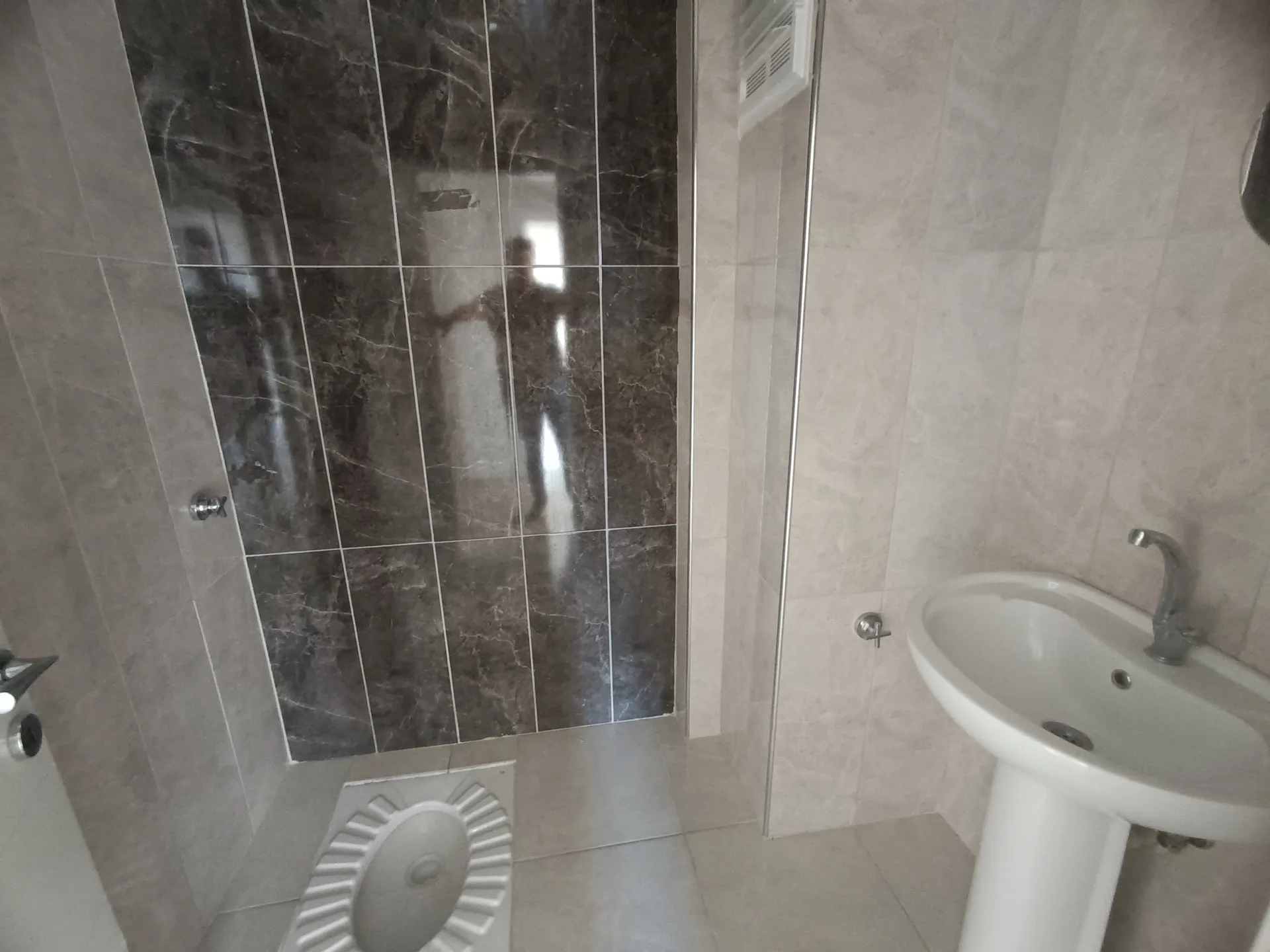 KİRALIK DEVLET HASTANESİ CİVARI LÜKS 3+1 DAİRE - 13