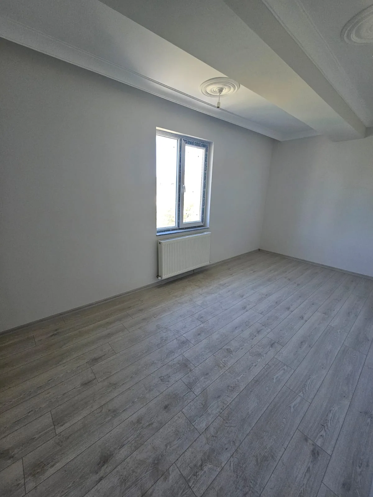 SATILIK SELGAH BULVAR ÜSTÜ GENİŞ ULTRA LÜKS ARAKAT 2+1 SIFIR DAİRE - 2