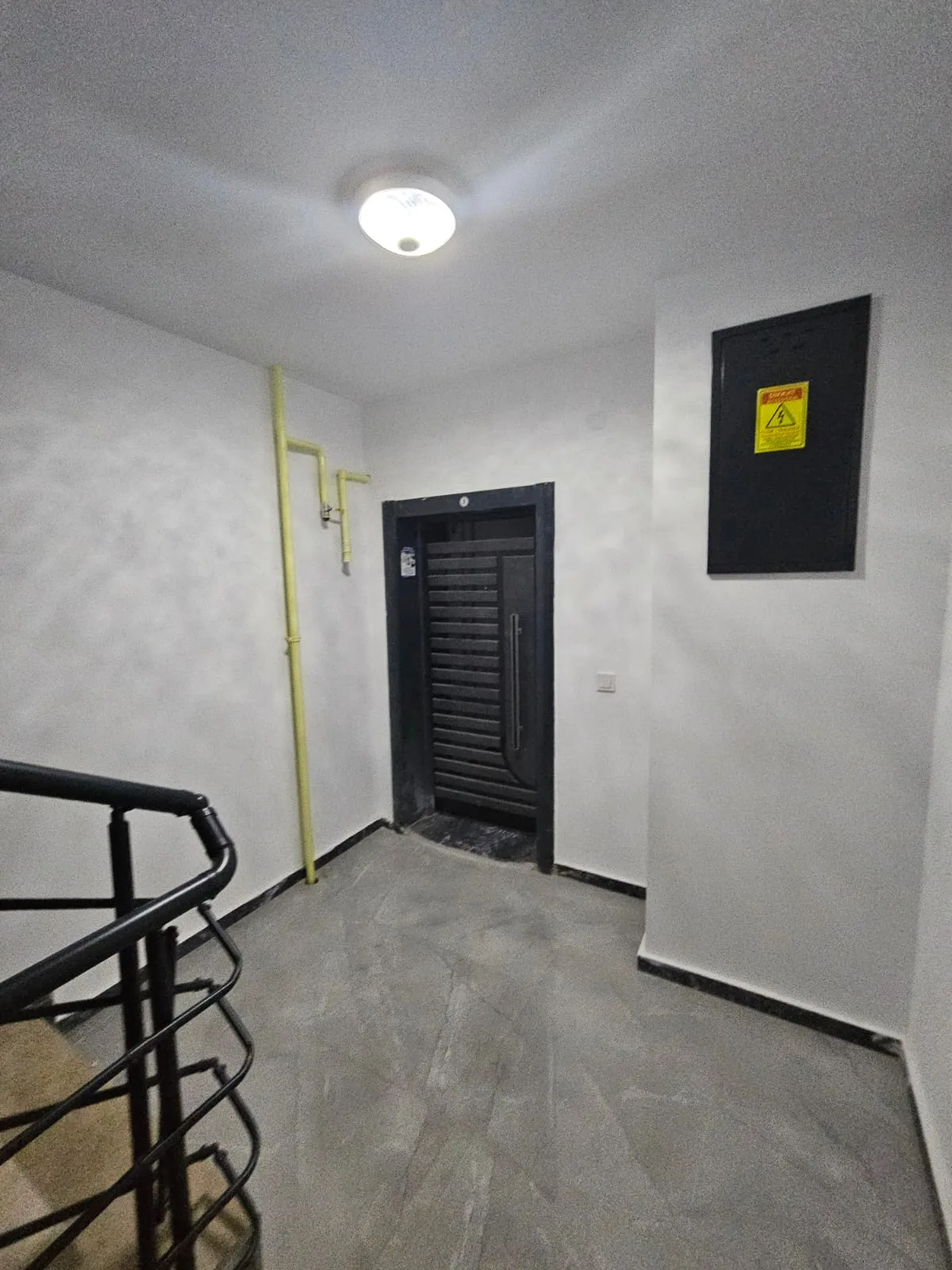 SATILIK SELGAH BULVAR ÜSTÜ GENİŞ ULTRA LÜKS ARAKAT 2+1 SIFIR DAİRE - 12
