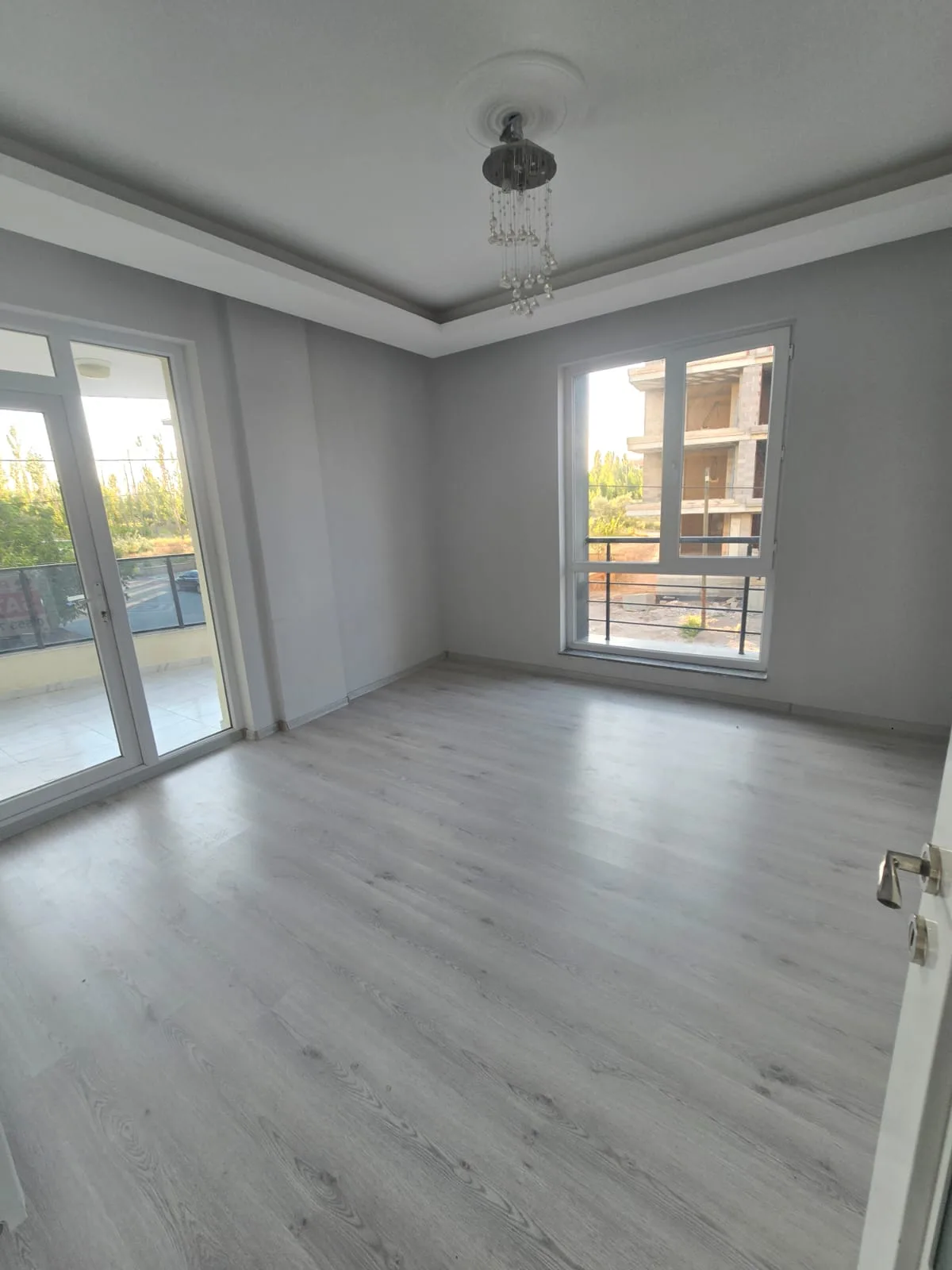 SATILIK NASUHDEDE'DE UYGUN FİYATLI 3+1 ARAKAT DAİRE - 3
