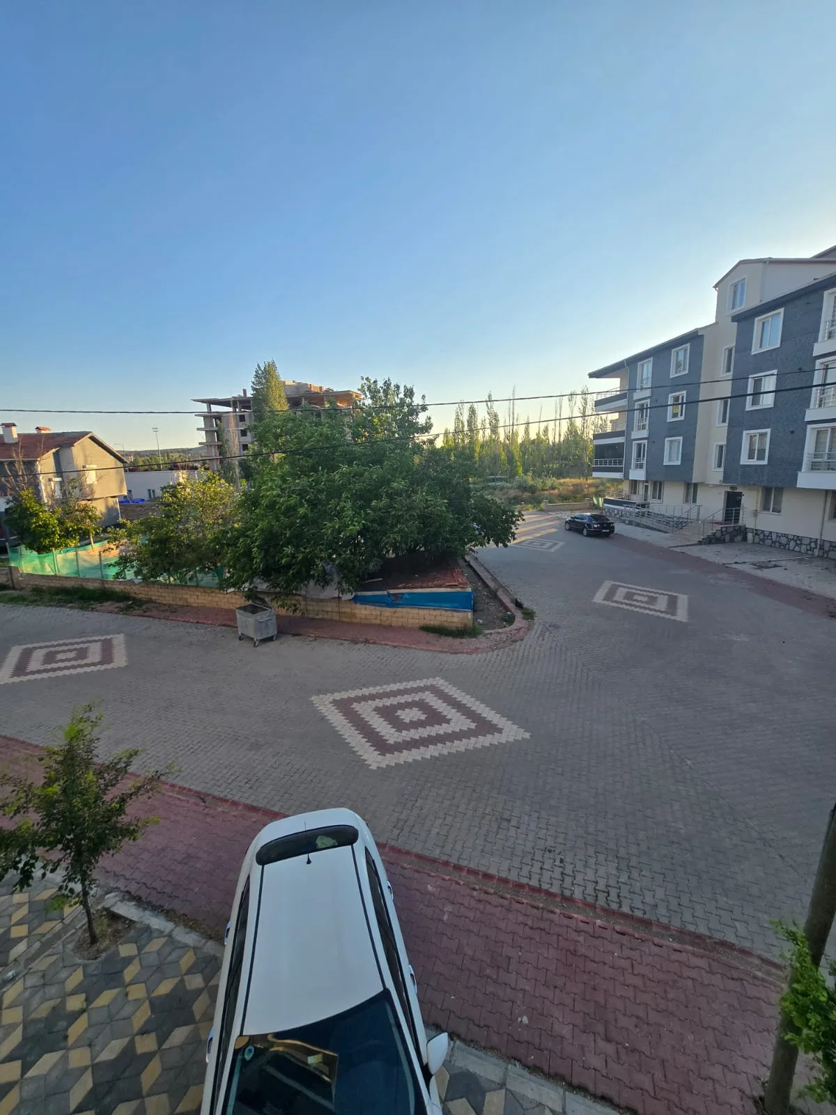 SATILIK NASUHDEDE'DE UYGUN FİYATLI 3+1 ARAKAT DAİRE - 15