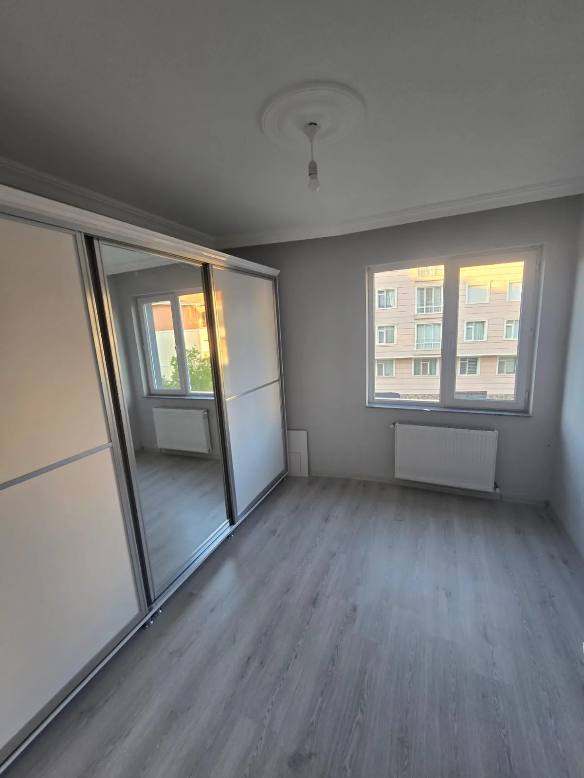 SATILIK NASUHDEDE'DE UYGUN FİYATLI 3+1 ARAKAT DAİRE - 4