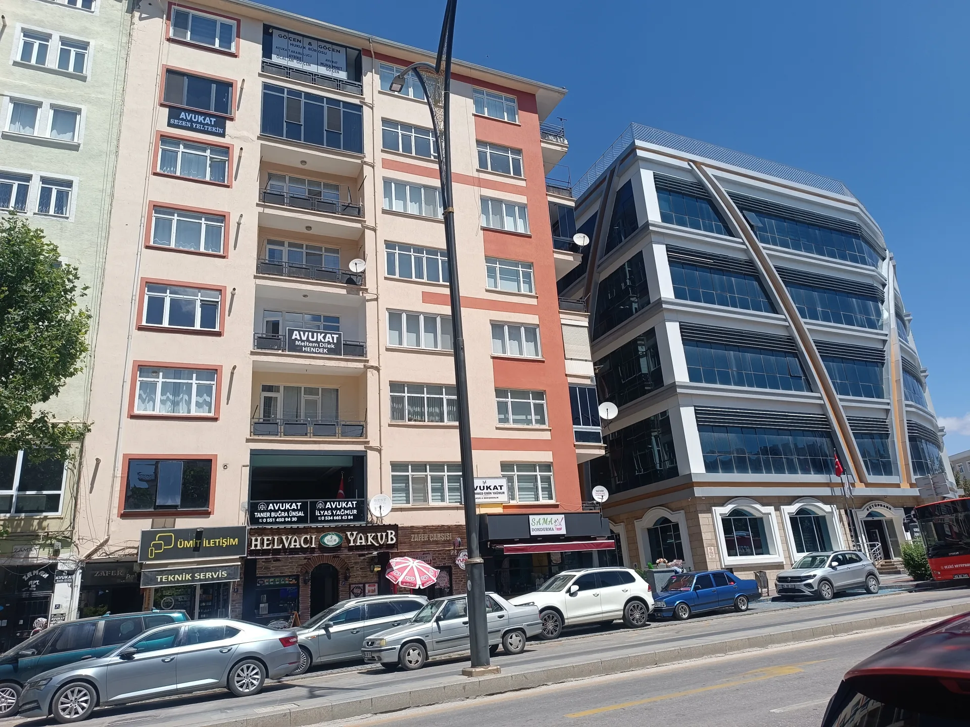 SATILIK ŞEHİR MERKEZİ LİSE CADDESİNDE OFİS KULLANIMINA UYGUN 3+1 DAİRE - 2
