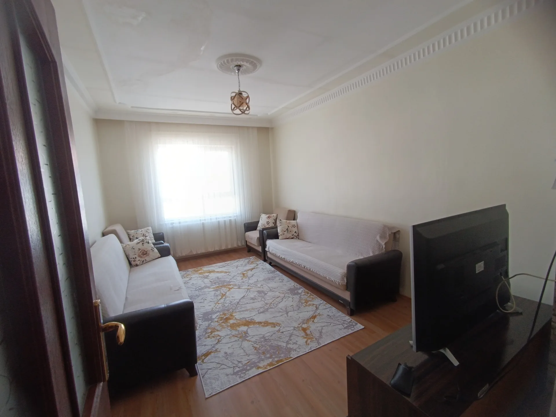 SATILIK KERVANSARAY'DA TOTAL BENZİN İSTASYONU ÜSTÜ 3+1 DAİRE - 3