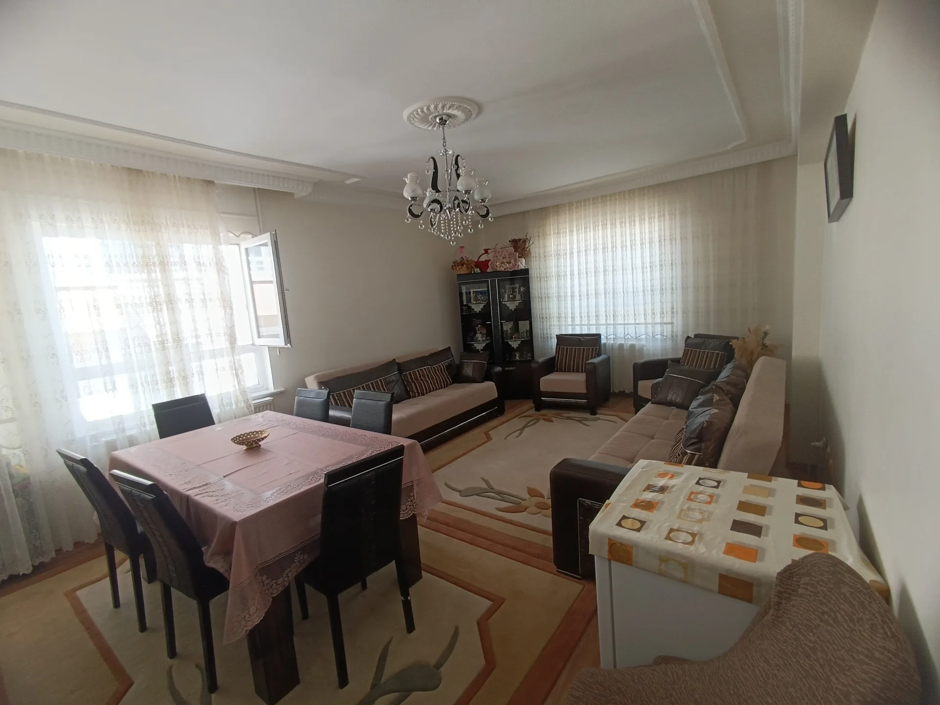 SATILIK KERVANSARAY'DA TOTAL BENZİN İSTASYONU ÜSTÜ 3+1 DAİRE - 12